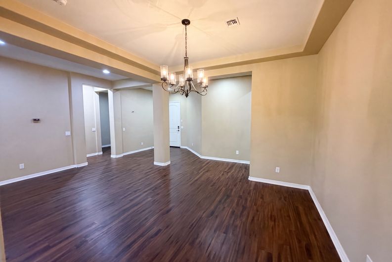 Photo 9 of 39 of 18136 W Devonshire Ave, Goodyear, AZ