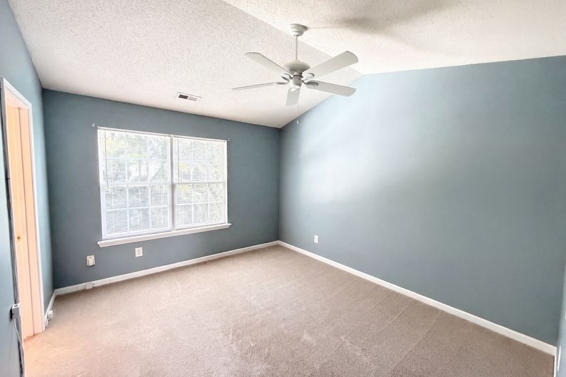 Photo 11 of 18 of 14205 Tranters Creek Ln, Charlotte, NC