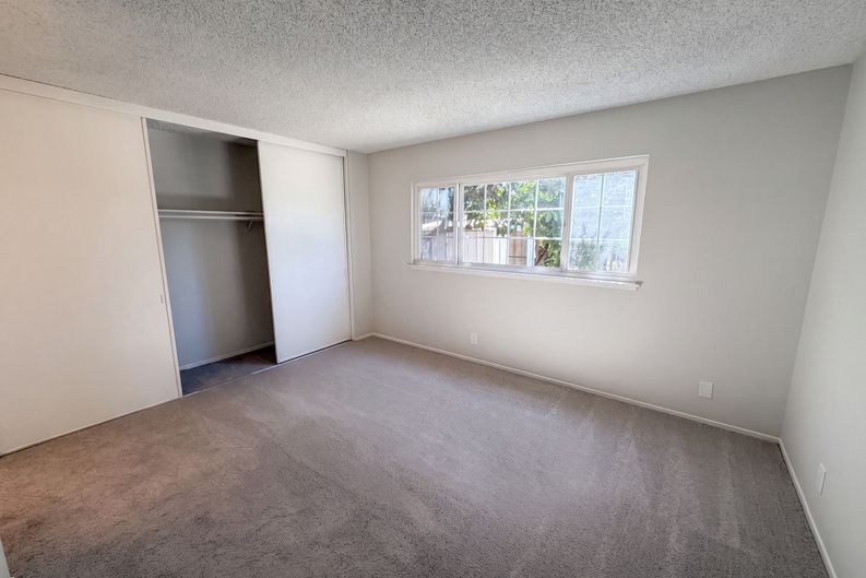 Photo 15 of 26 of 648 Brentwood Ave, Upland, CA