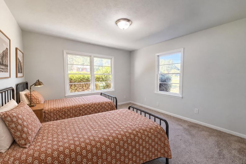 Photo 11 of 17 of 3224 Sandhill Dr, Fayetteville, NC