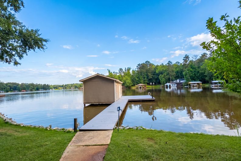 Photo 17 of 18 of 120 Bay Ct, Eatonton, GA