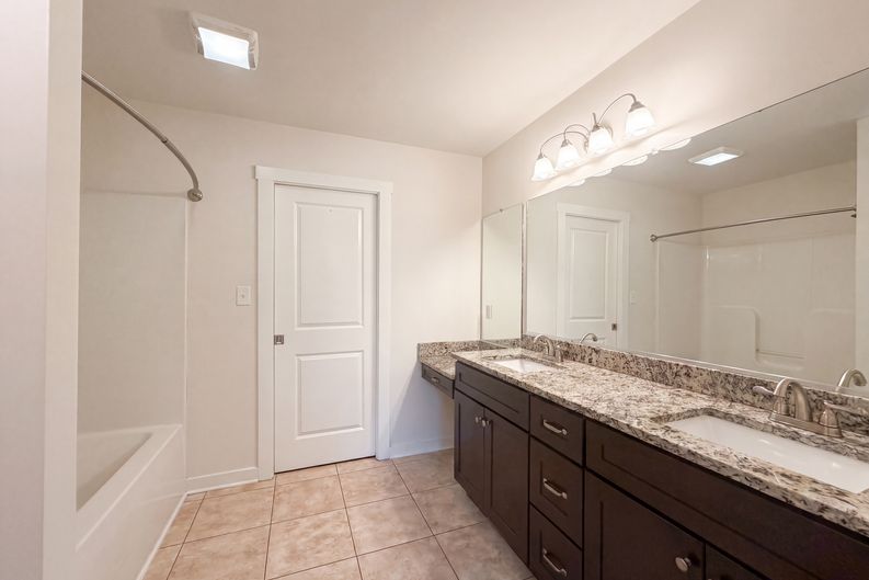 Photo 11 of 20 of 1115 Moreno Ln, Lewisburg, TN