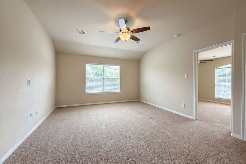 Photo 18 of 24 of 20192 Southwood Oaks Dr, Porter, TX