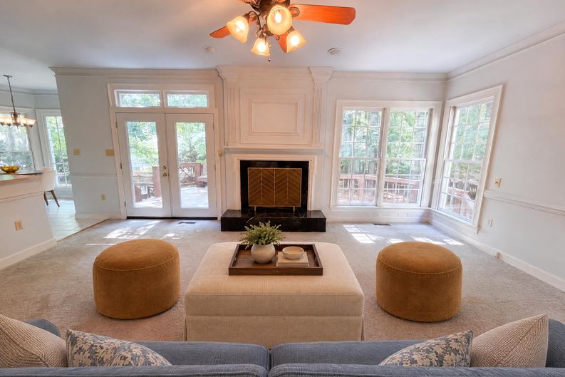 Photo 3 of 29 of 5806 Fox Briar Way, Midlothian, VA