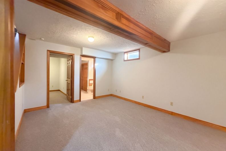 Photo 28 of 40 of 232 Brownstone Ct, Westerville, OH