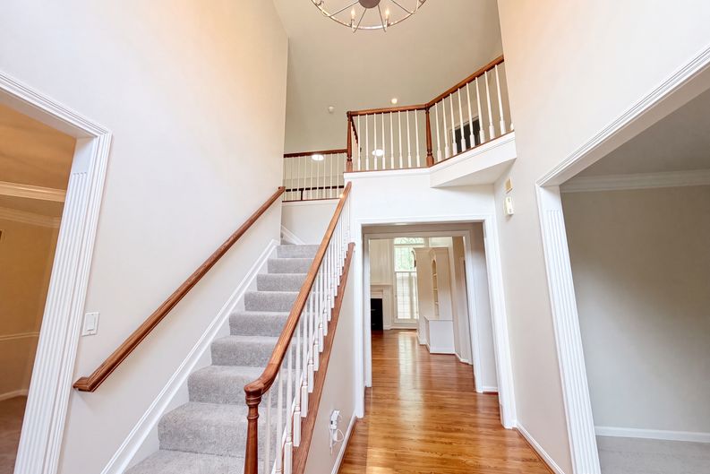Photo 11 of 45 of 6667 Miami Woods Dr, Loveland, OH