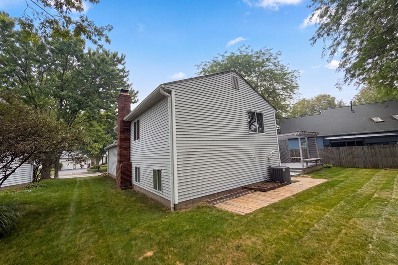 Photo 24 of 31 of 3920 Cedric Ln, Dublin, OH