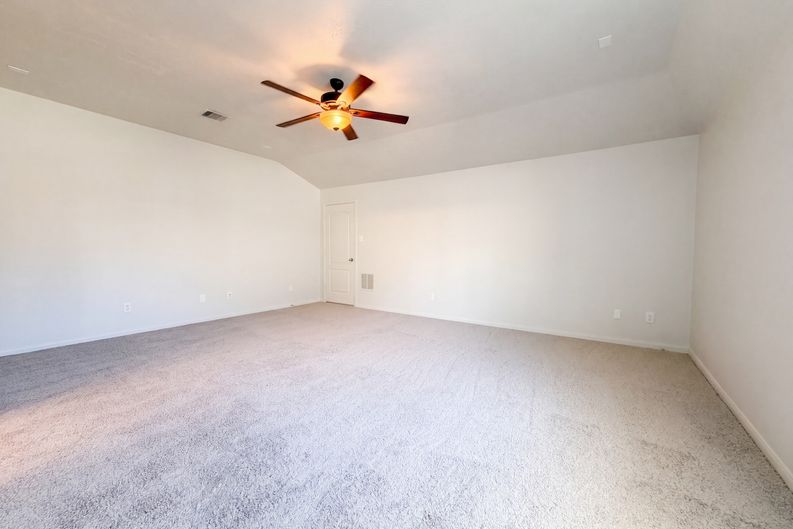 Photo 16 of 21 of 11327 Grass Lake Ln, Richmond, TX