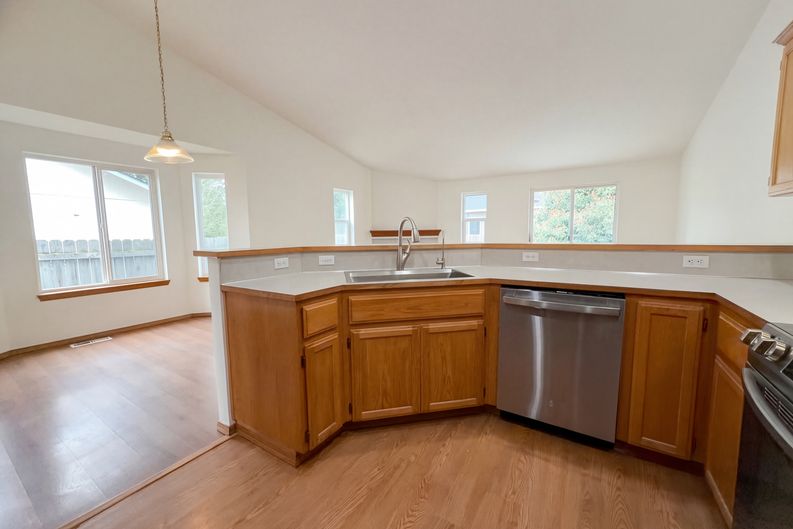Photo 9 of 16 of 8641 NE Windstone St, Beaverton, OR