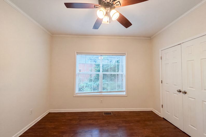 Photo 11 of 21 of 1773 Sylvan Rd SW, Atlanta, GA