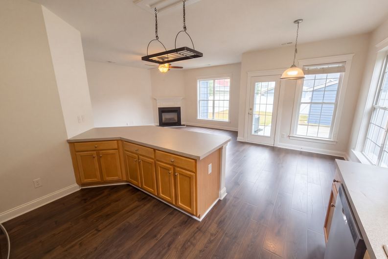 Photo 3 of 18 of 3926 Wilgrove Way Dr, Charlotte, NC