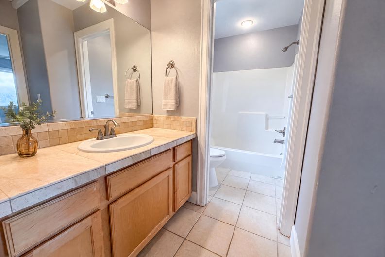 Photo 18 of 22 of 14210 SE Rolling Meadows Dr, Happy Valley, OR