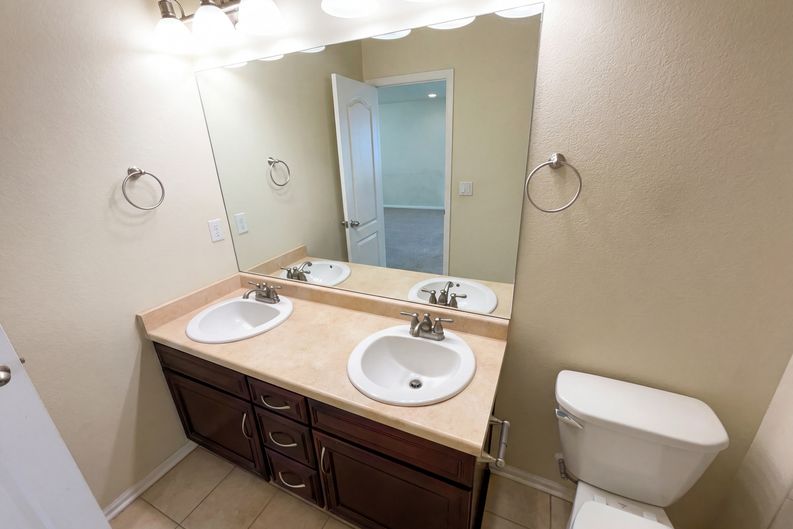 Photo 18 of 29 of 6334 N Ensenada Ct, Aurora, CO