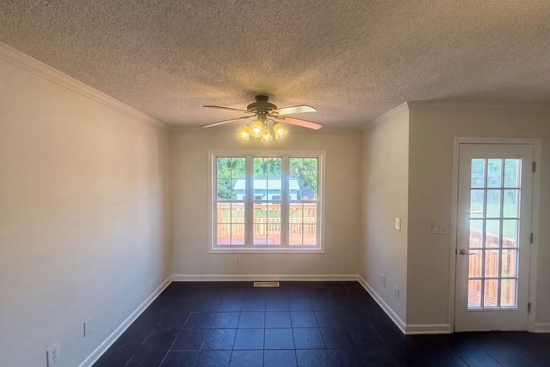 Photo 10 of 26 of 109 Briarcreek Dr, Winston Salem, NC