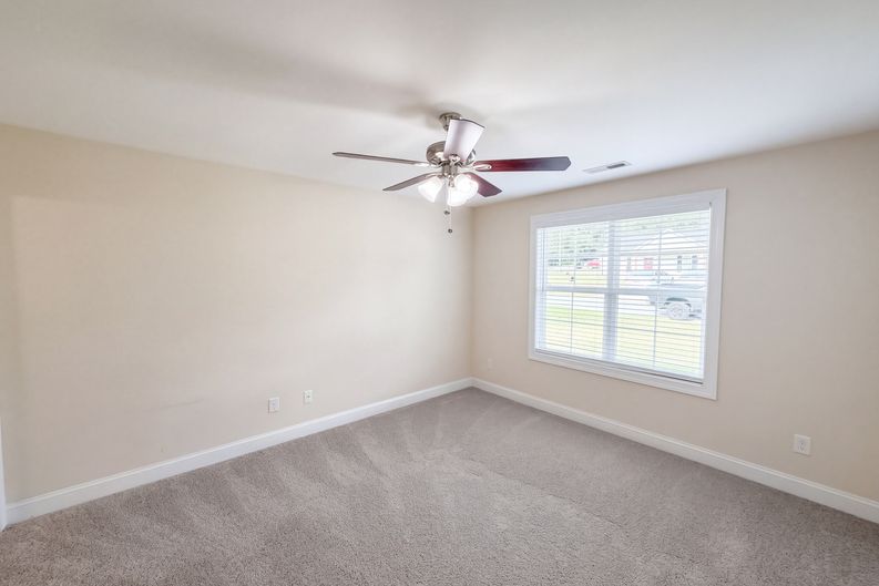 Photo 4 of 22 of 335 Odell Dr NW, Concord, NC