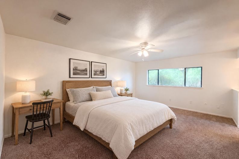 Photo 12 of 19 of 3714 Saint William Ln, Houston, TX
