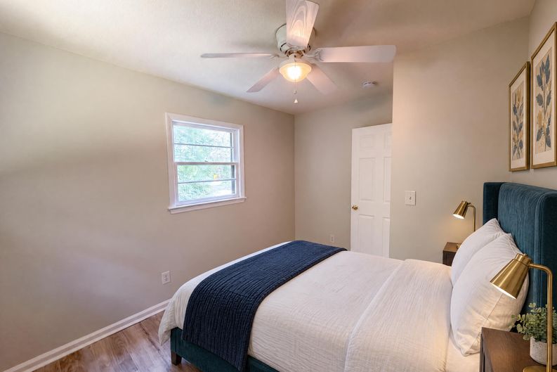 Photo 14 of 17 of 6220 Paylor St, Mebane, NC