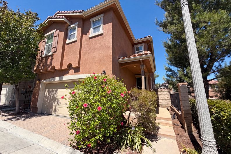 Photo 19 of 24 of 29206 Rio Lobo Way, Valencia, CA