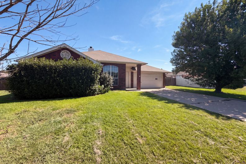 Photo 17 of 19 of 507 Abu Bakar Dr, Killeen, TX