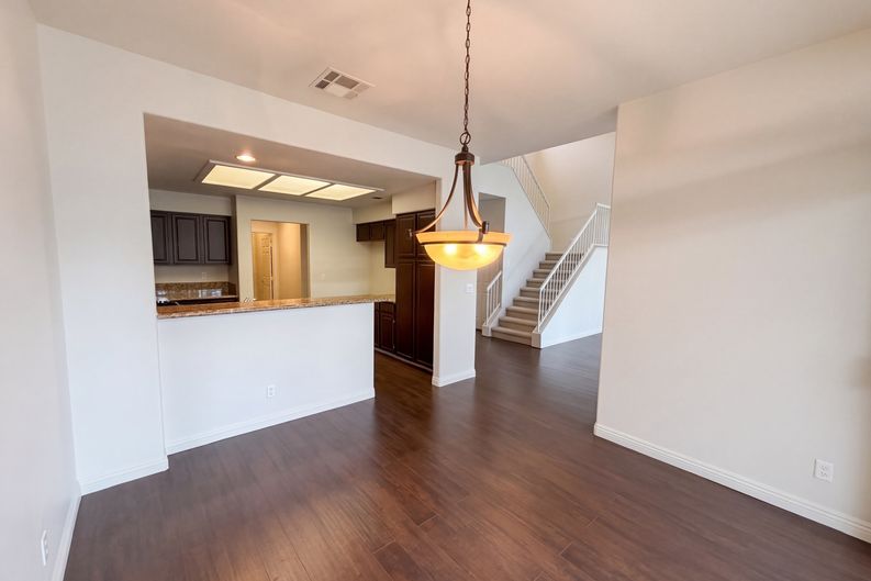 Photo 11 of 27 of 5404 La Patera Ln, Las Vegas, NV