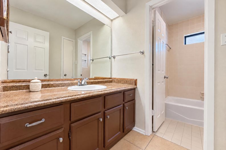 Photo 11 of 16 of 13227 Stairock St, San Antonio, TX