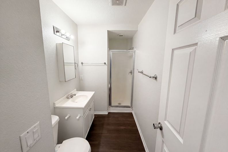Photo 16 of 20 of 215 Laurel Ln, Hemet, CA