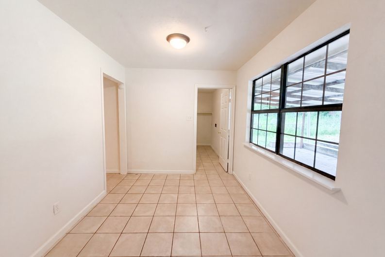 Photo 12 of 16 of 912 Hackberry St, Copperas Cove, TX