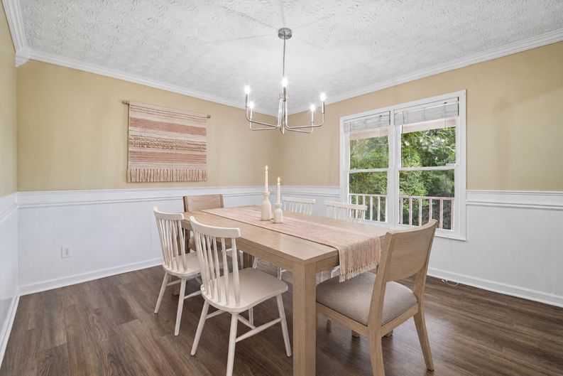 Photo 3 of 34 of 2321 Murdock Rd, Marietta, GA
