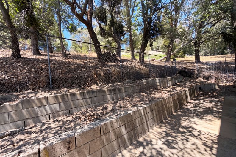 Photo 32 of 37 of 22360 Briarwood Ln, Crestline, CA
