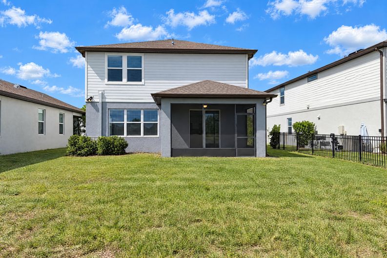 Photo 5 of 30 of 9426 Lamine Way, Parrish, FL