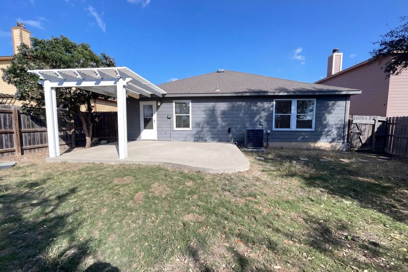 Photo 5 of 16 of 20503 Liatris Ln, San Antonio, TX