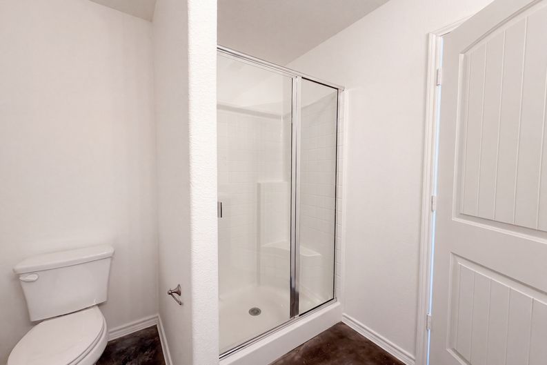 Photo 11 of 18 of 521 Brazos Hills Dr, Weatherford, TX
