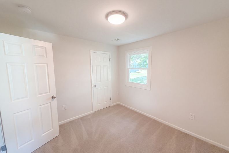 Photo 17 of 26 of 232 N River St, Mount Holly, NC