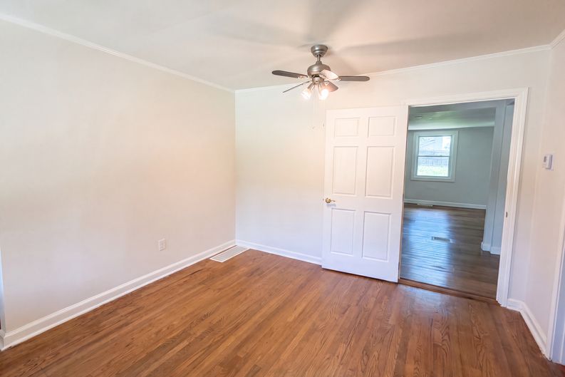 Photo 4 of 23 of 5656 Salem Rd, Covington, GA