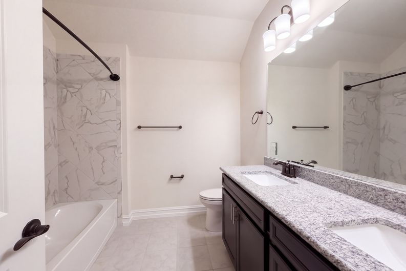 Photo 10 of 13 of 3412 Lillian Ct, Celina, TX