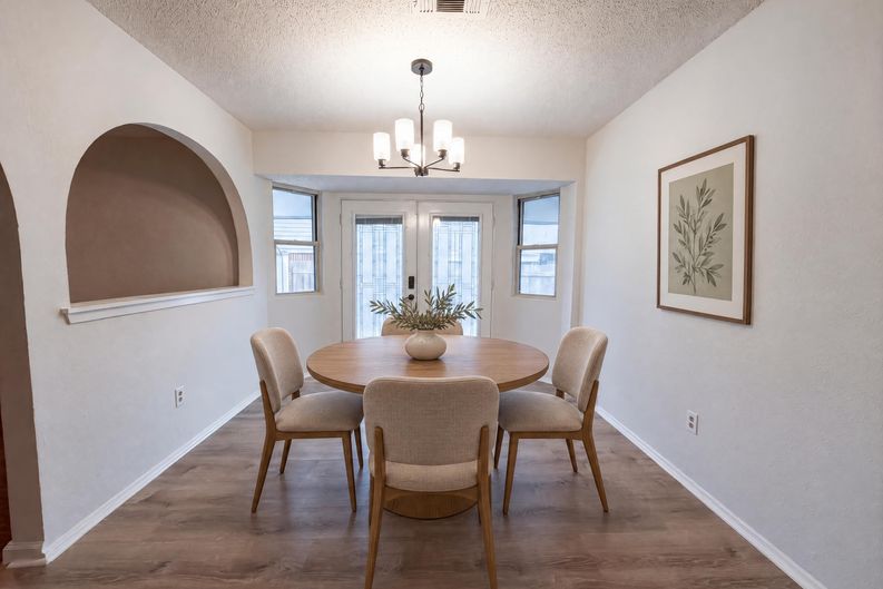 Photo 11 of 18 of 203 W Hogan Dr, Copperas Cove, TX