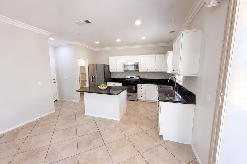 Photo 10 of 41 of 29495 Glenhurst Cir, Menifee, CA
