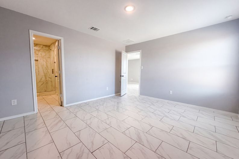 Photo 4 of 22 of 241 Payton Pl, Cibolo, TX