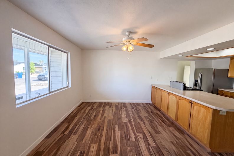 Photo 6 of 28 of 10215 N 36th Ave, Phoenix, AZ