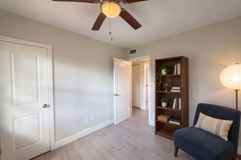 Photo 14 of 21 of 1610 Stevensons Dr, Clearwater, FL