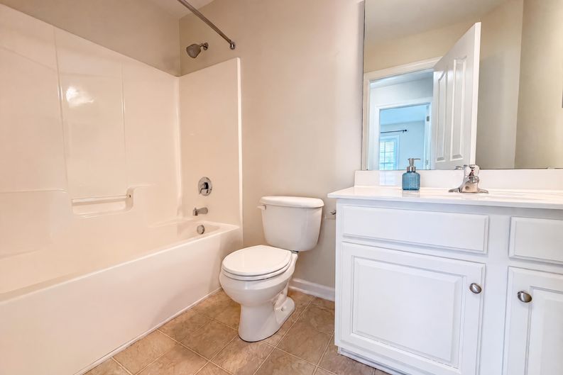 Photo 13 of 22 of 12312 Chesley Dr, Charlotte, NC
