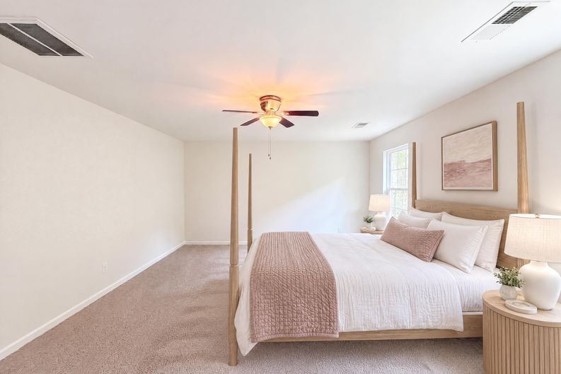 Photo 16 of 26 of 7230 Kinley Commons Ln, Charlotte, NC