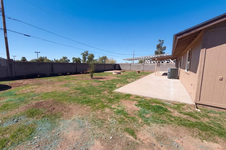 Photo 5 of 16 of 9919 E Magnolia St, Mesa, AZ