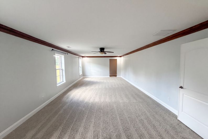 Photo 11 of 33 of 7791 Newhaven Dr, Oak Ridge, NC