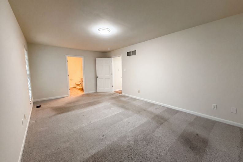 Photo 4 of 26 of 2212 Harborside Dr, DARDENNE PRAIRIE, MO
