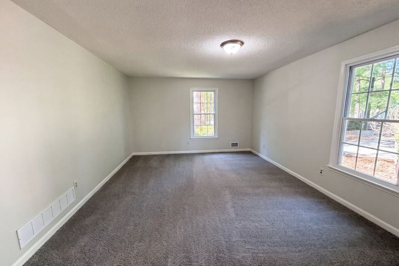 Photo 11 of 29 of 260 Woodwinds Dr, Columbia, SC