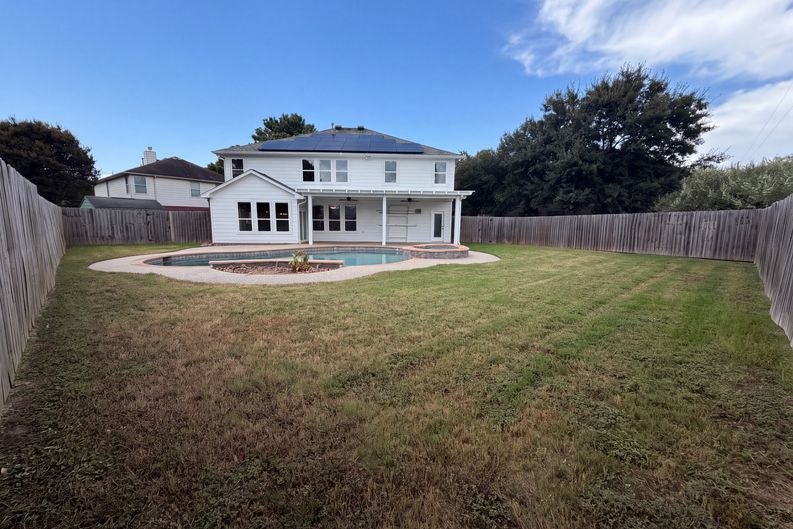 Photo 5 of 29 of 16507 Cypress Brook Ct, Cypress, TX
