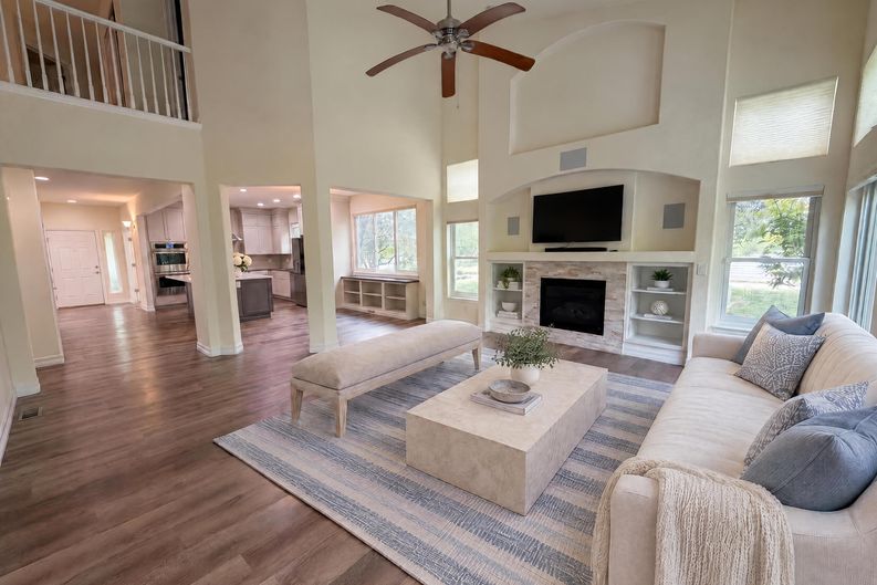 Photo 3 of 36 of 6693 S Gray St, Littleton, CO