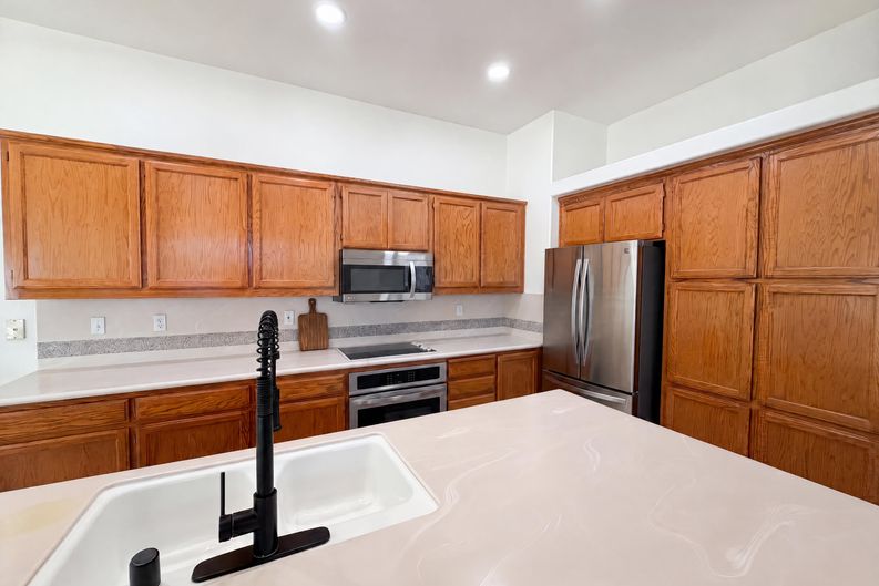 Photo 12 of 28 of 3309 Mokelumne Ct, Modesto, CA