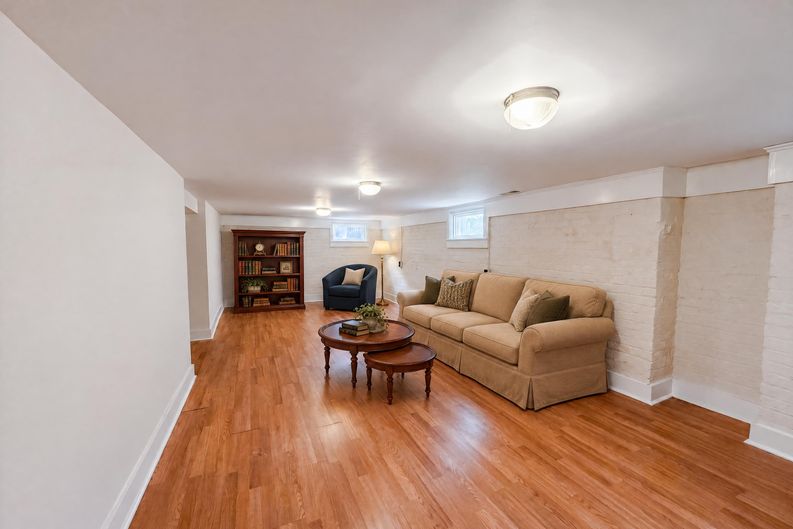 Photo 16 of 21 of 3311 Garland Ave, Richmond, VA